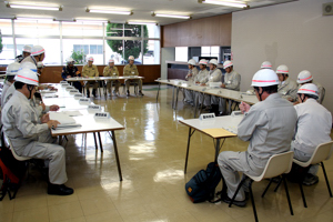 災害対策本部立ち上げ訓練の様子の画像