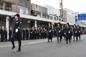 分列行進での消防団員のみなさんの画像