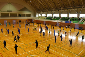 会場の総合体育館の画像