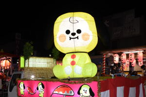 千谷川町内会のBT21のCHIMMYの万灯の画像