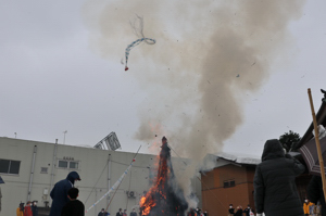 おんべが舞い上がったさいの神の画像