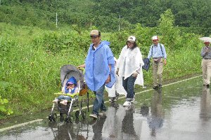 東小千谷健康ウォーク参加者の画像