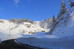 塩谷へ向かう道路からの画像