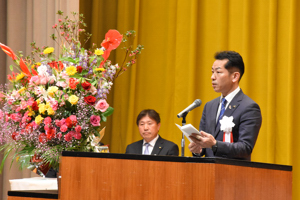 式辞を述べる宮崎市長の画像